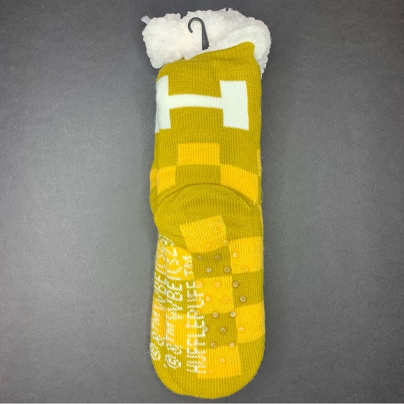 Harry Potter Hufflepuff House Sweatshirt and Socks Bundle - Picture 8 of 8